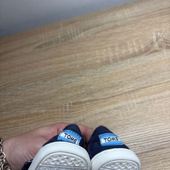 TOMS Baby Navy Blue Slip-On Shoes 4 - Picture 4 of 5